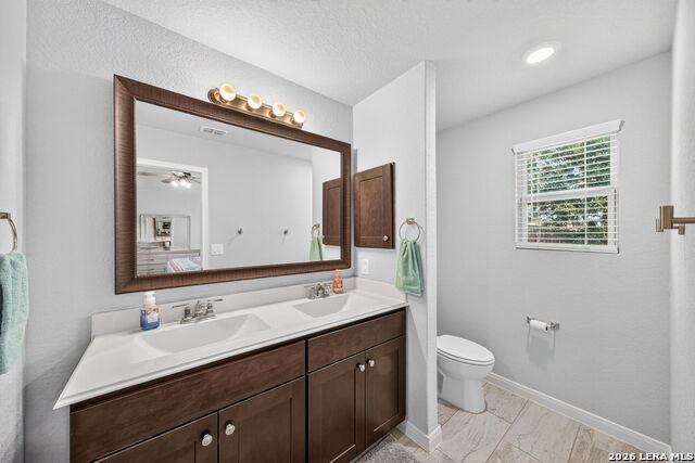 10643 Penelope Way Property Photo 18