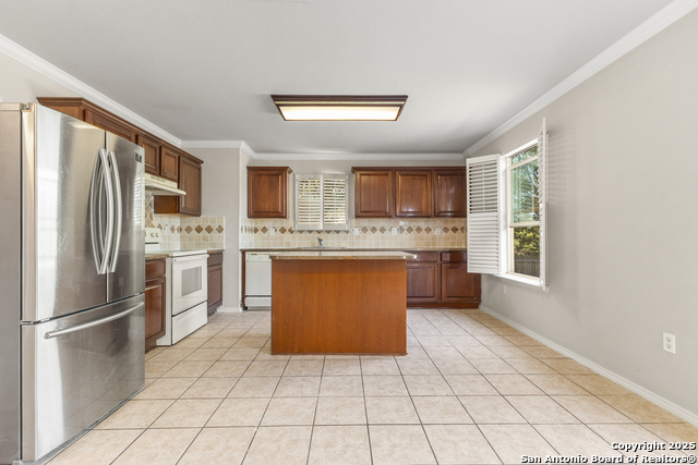 7903 Copper Brk Property Photo 6