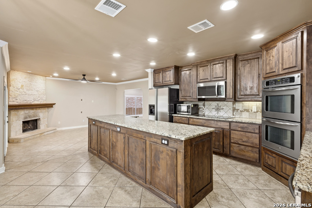 21534 Longwood Property Photo 8