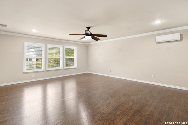 21534 Longwood Property Photo 13