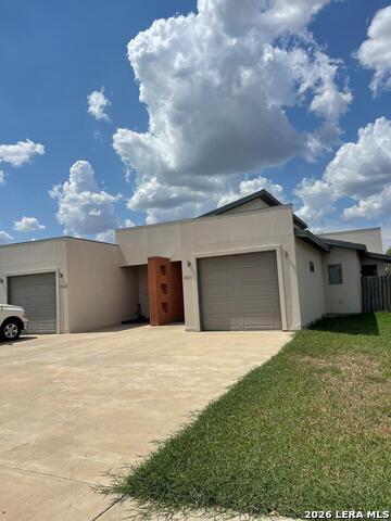 2611 Las Cimas Dr Property Photo 2