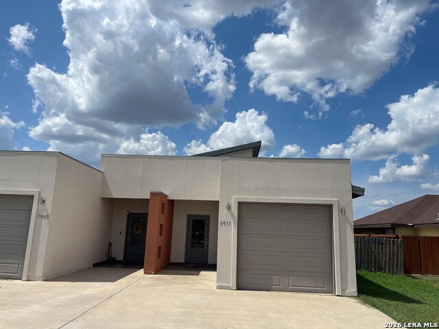 2611 Las Cimas Dr Property Photo 3