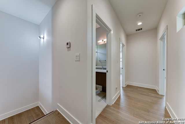 426 E Fest St Property Photo 10