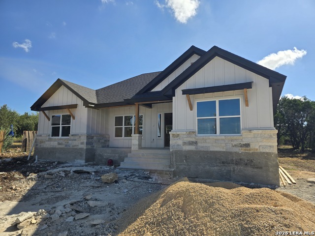 1221 Lasso Loop Property Photo 1