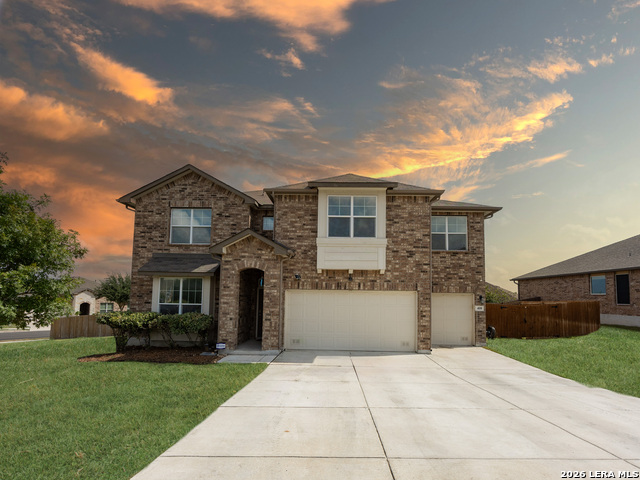 408 Blaze Moon Property Photo 1