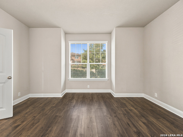 408 Blaze Moon Property Photo 4