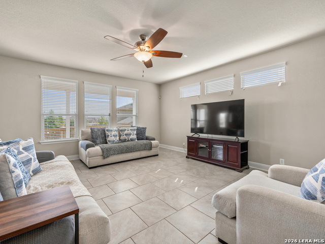 408 Blaze Moon Property Photo 14