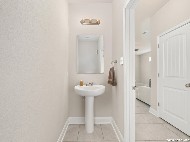 408 Blaze Moon Property Photo 17