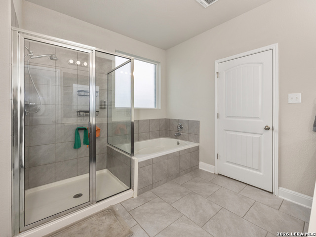 408 Blaze Moon Property Photo 23