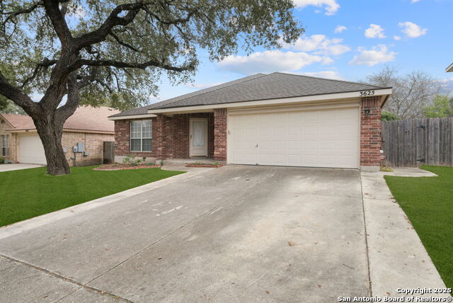 3625 Diamond Fls Property Photo 2
