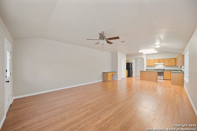 3625 Diamond Fls Property Photo 7