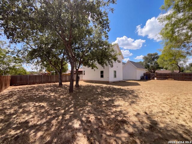926 Joyce Marlene Property Photo 5