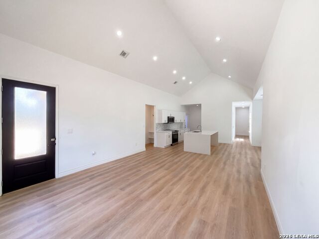 926 Joyce Marlene Property Photo 10