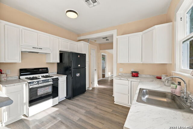 1122 W Mulberry Property Photo 9