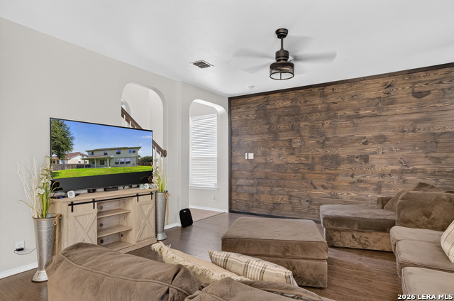 228 Eagle Flight Property Photo 9