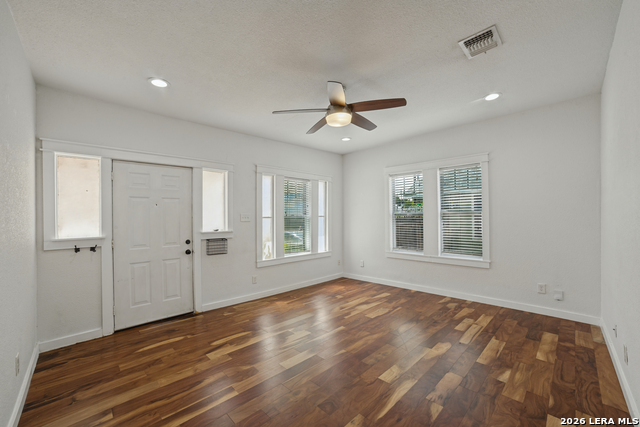 149 Hickman Property Photo 6