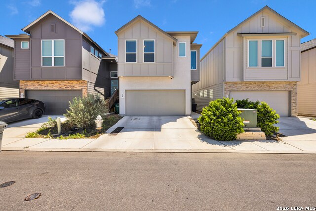 8851 Oakland Rd Property Photo 1