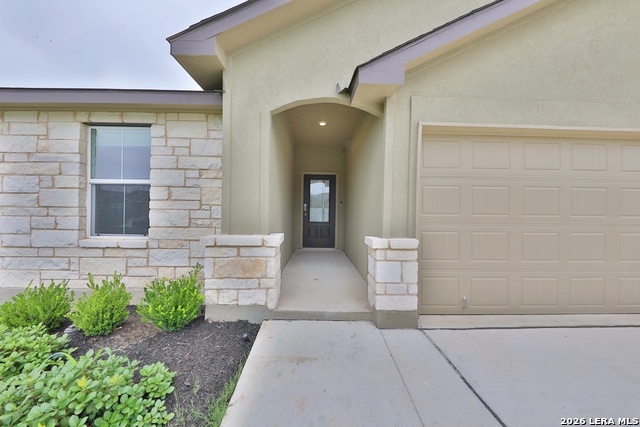 116 SCARLET MACAW Property Photo 1
