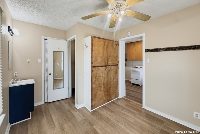 18627 Hillside Drive Property Photo 11