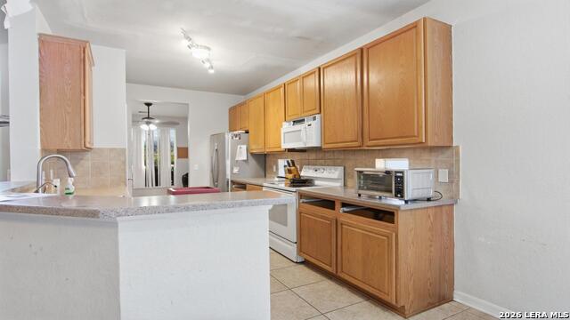 1007 Water Lily Property Photo 12