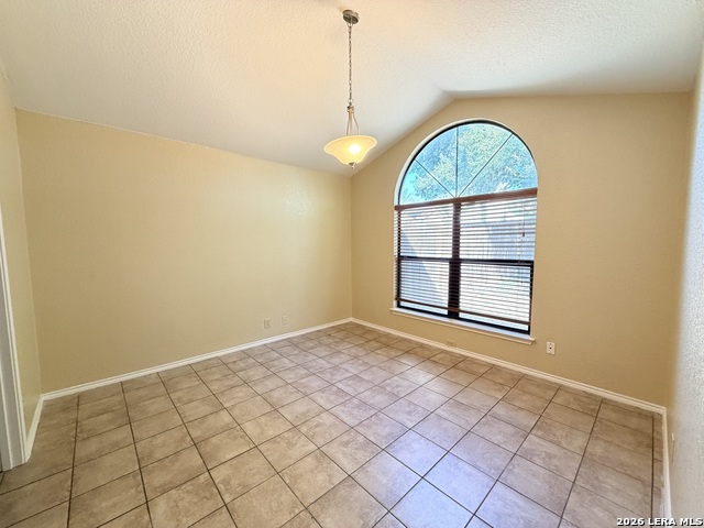 10207 Canton Fld Property Photo 9