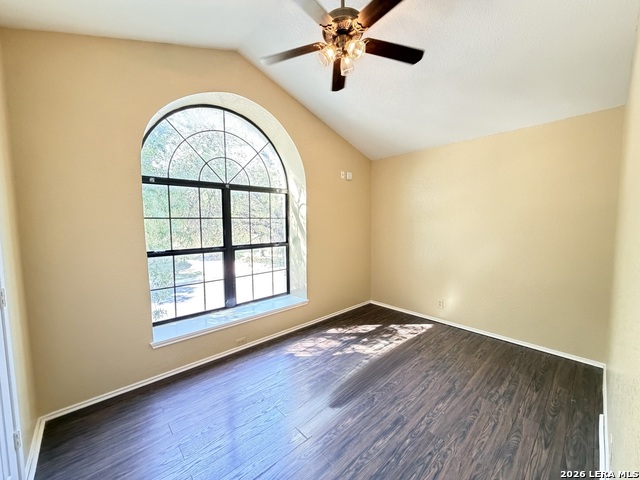 10207 Canton Fld Property Photo 12