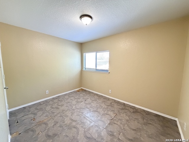 10207 Canton Fld Property Photo 13