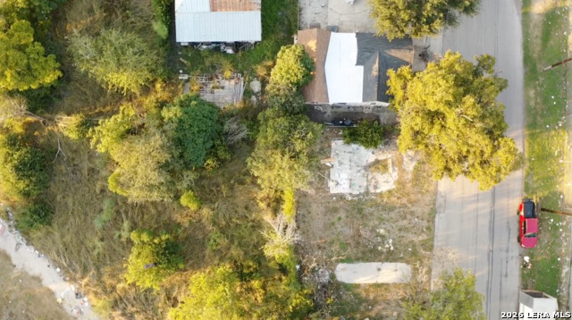 607 S Comal Property Photo 2
