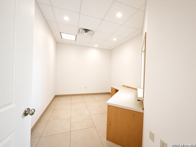 1992 N Veterans Property Photo 4