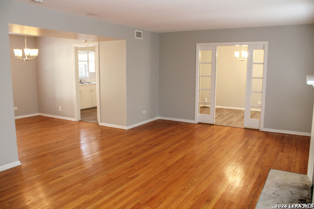 331 E Rosewood Property Photo 4
