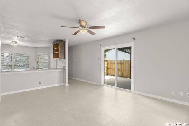 4135 Hickory Sun Property Photo 3