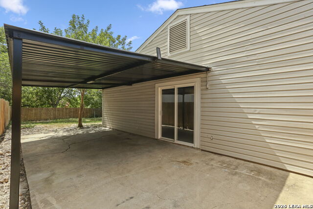 4135 Hickory Sun Property Photo 14