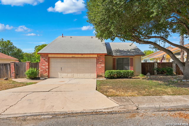 13447 PEBBLE HOLW Property Photo 1