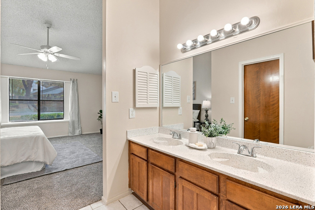 13447 Pebble Holw Property Photo 10