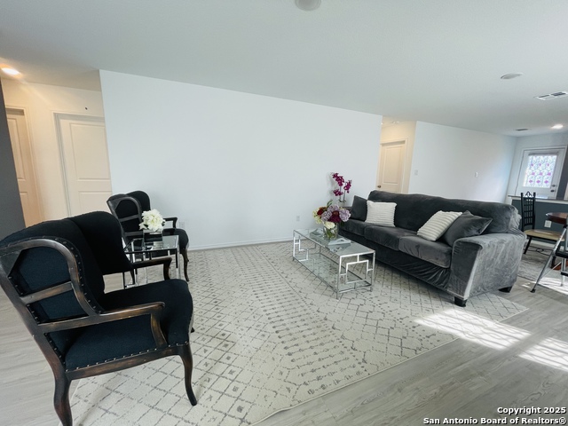 6948 Calcite Trl Property Photo 5
