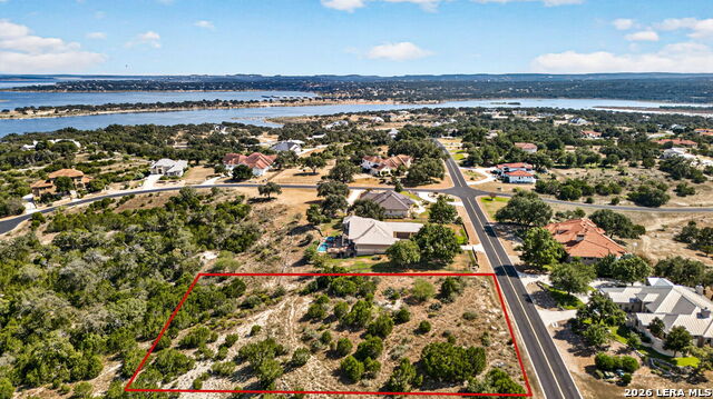 1235 Mystic Pkwy Property Photo 3