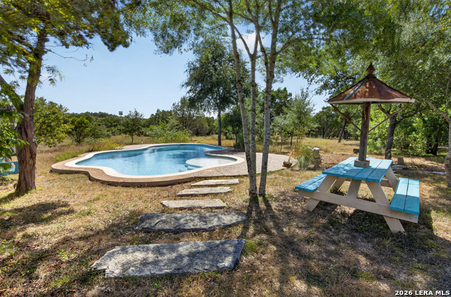 17840 Helotes Springs Rd Property Photo 5