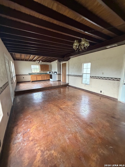 9524 N Us Highway 83 Property Photo 7