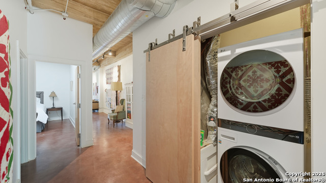 222 Losoya St. Property Photo 12