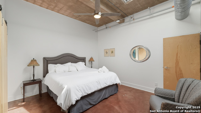 222 Losoya St. Property Photo 14