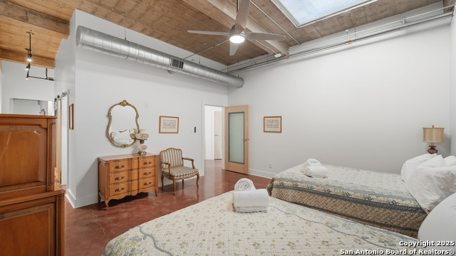 222 Losoya St. Property Photo 22