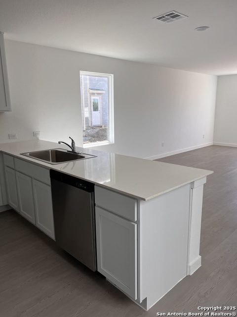 7654 Barcelo Property Photo 9