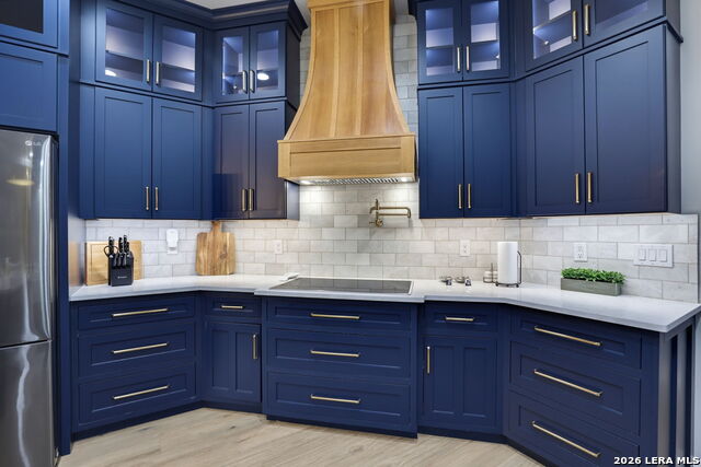 560 Saxet Trl Property Photo 14