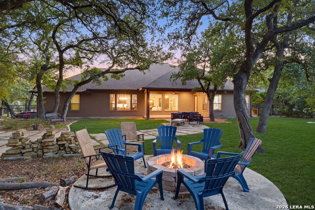 560 Saxet Trl Property Photo 27