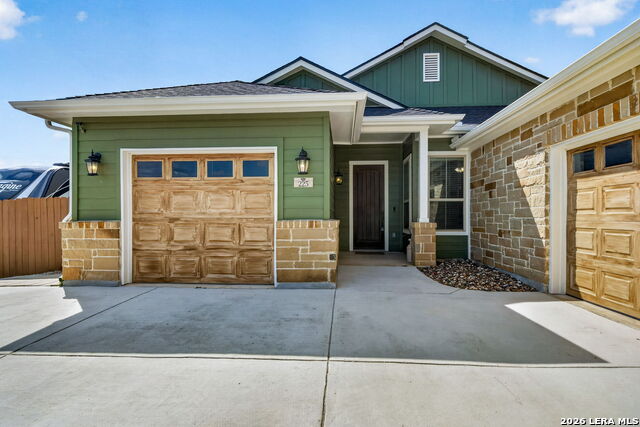 225 Iron Gate Property Photo 1