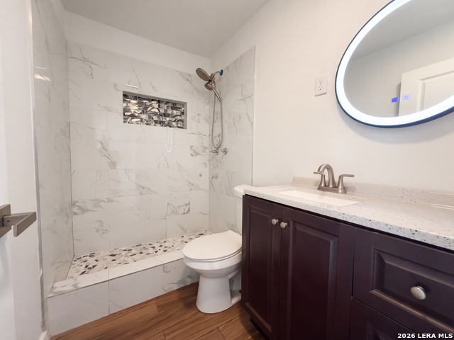 606 E Langley Blvd Property Photo 10