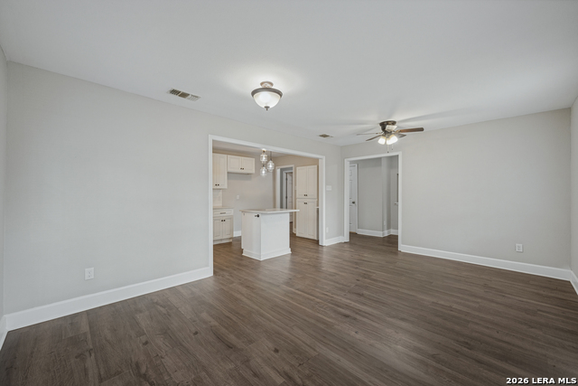 424 Ellis St Property Photo 6