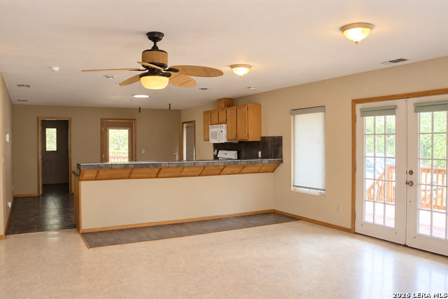 27375 Toutant Beauregard Rd Property Photo 6