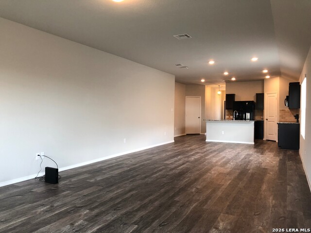 5923 Sunshine Smt Property Photo 2