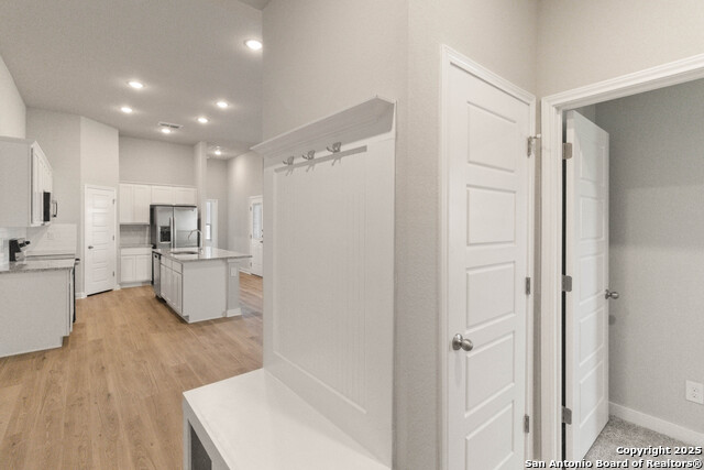 985 Staglin St Property Photo 16